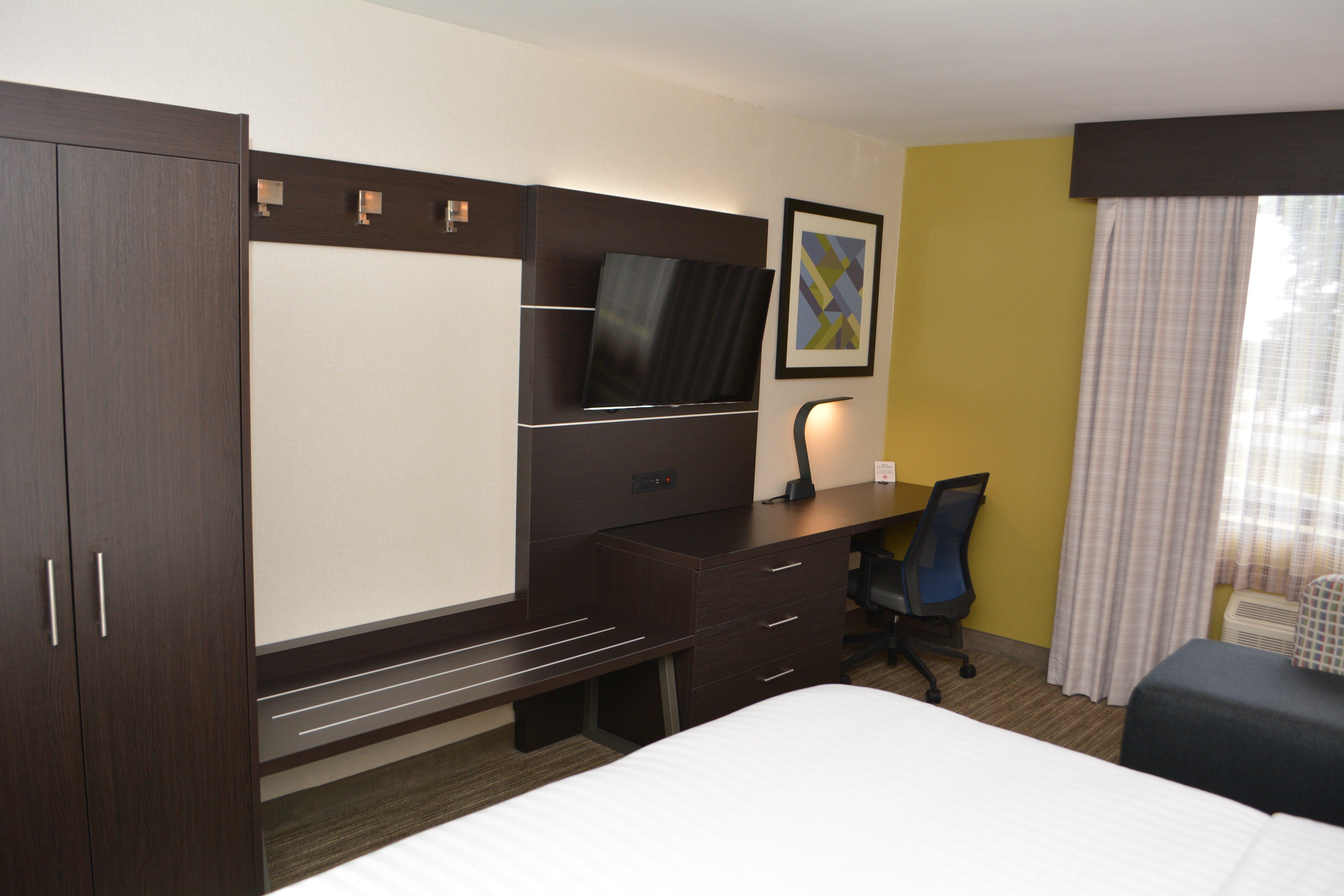Holiday Inn Express & Suites Waterville - North By Ihg Exterior foto