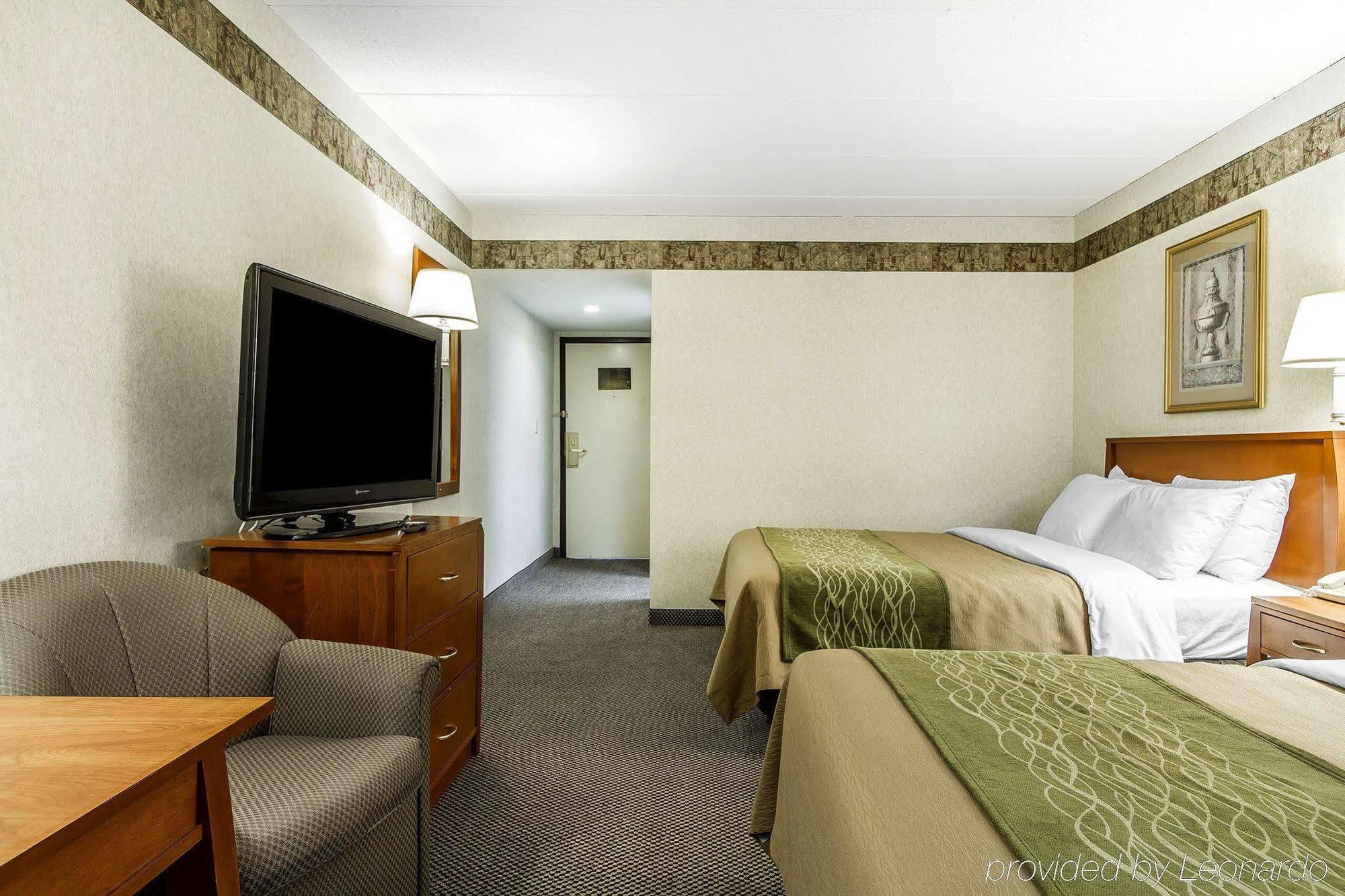 Holiday Inn Express & Suites Waterville - North By Ihg Exterior foto